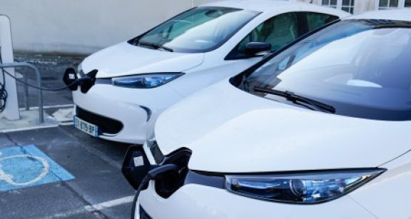 L’ACEA s’inquiète du manque de bornes de recharge rapide en Europe