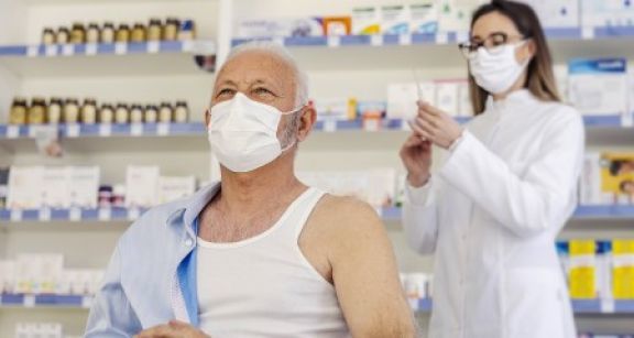 La HAS valide l’extension de la vaccination en pharmacie