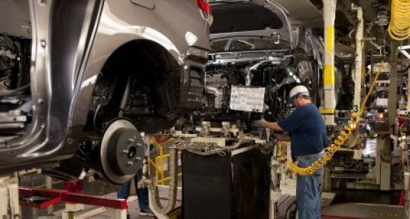 Renault et Stellantis : les syndicats jugent les hausses de salaires proposées trop faibles