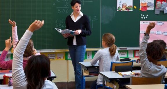 Enseignement : un référentiel de branche pour évaluer la pénibilité