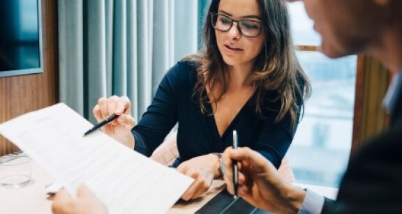 Avocats : défaut de paiement des cotisations dues au CNB