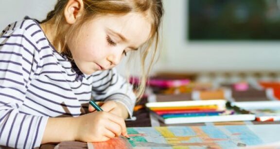 Et si vous aviez le droit à une réduction d’impôt pour les frais de scolarité de vos enfants ?