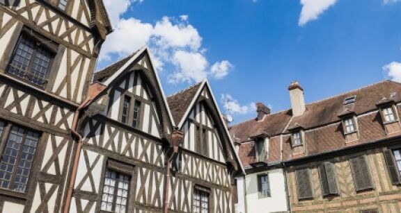 Rénovation énergétique des bâtiments : des précisions concernant les dérogations