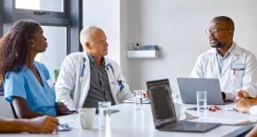 Médecins : portrait-robot des généralistes exerçant en groupe