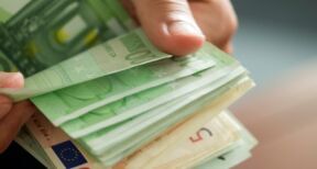 Si vous gagnez plus de 3 673 € par mois, vous êtes riche !