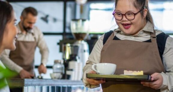 Insertion : un appel à projets pour les Ésat