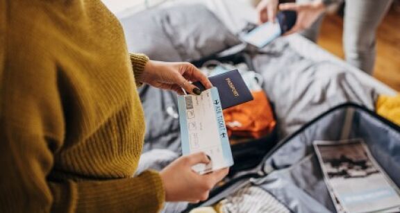 Les tarifs des billets d’avion continuent de grimper !