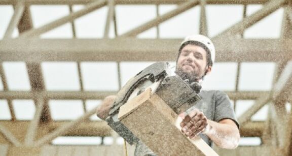 L’activité des artisans du bâtiment reste soutenue au 2 trimestre