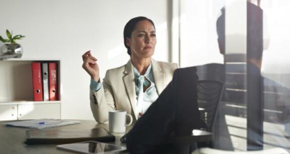 Action en justice contre le président d’une association