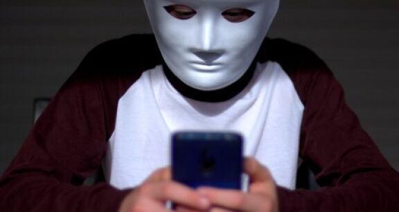 Comment réagir au piratage des comptes de réseaux sociaux ?