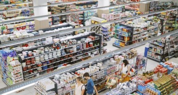 L’implantation de commerces engendrant une artificialisation des sols est encadrée !