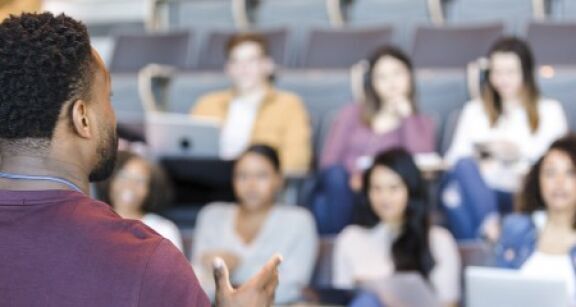 Impôts commerciaux : quand une association concurrence une entreprise commerciale