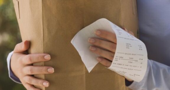 L’interdiction de l’impression des tickets de caisse repoussée au 1 avril 2023