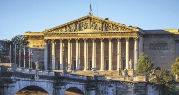 Loi de finances 2023 : les principales nouveautés pour les professionnels