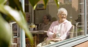 Les résidences services peuvent être soumises à l’encadrement des loyers