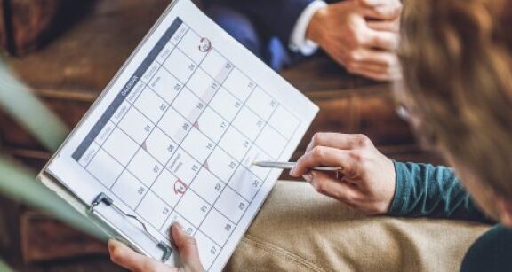 Quant à la preuve du renouvellement de la période d’essai…