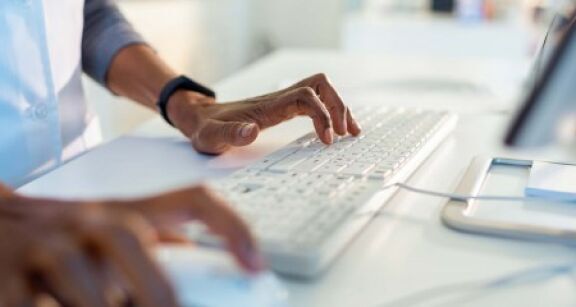 Médecins : des mesures pour réduire les tâches administratives