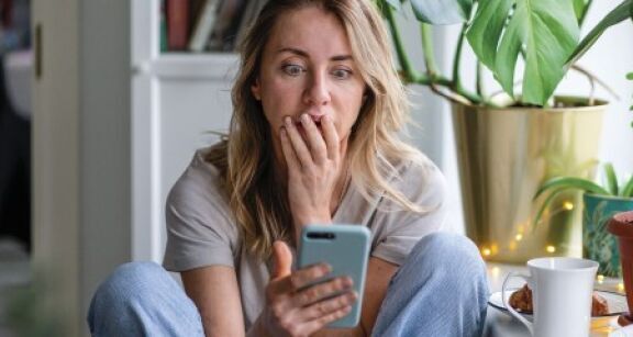 Arnaques par SMS : restez vigilant !