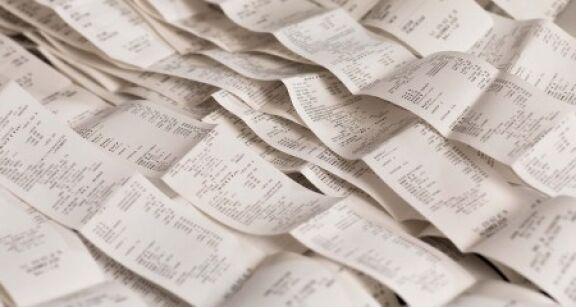 La fin des tickets de caisse papier de nouveau reportée !