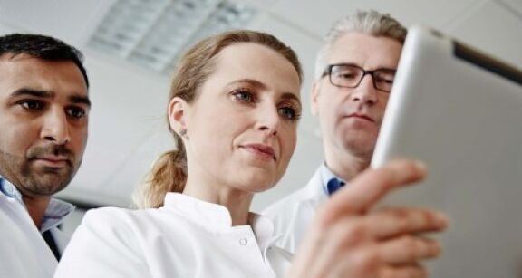 Professionnels de santé : la HAS publie un rapport pour mieux anticiper les crises à venir