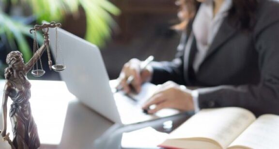 Avocats : absence de signature de la convention d’honoraires et paiement partiel 