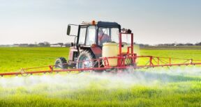 Agriculture : une zone de protection de 10 mètres lors de l’utilisation de produits classés CMR2