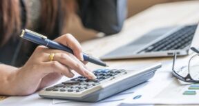 Taxe sur les salaires : quelles sont les conditions d’exonération ?