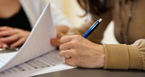 Demander la requalification d’un contrat de location en bail commercial : quand agir ?