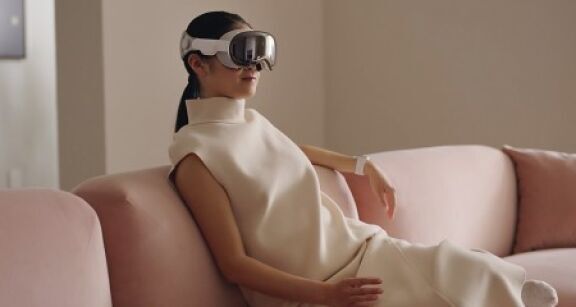 Apple lance Vision Pro, un casque de réalité mixte