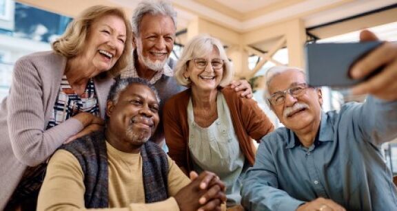 L’âge de départ à la retraite a augmenté de 2 ans et 1 mois entre 2010 et 2021