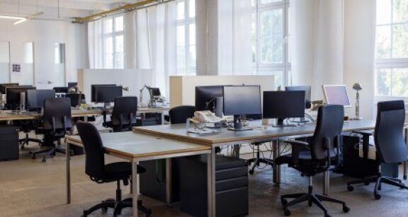 La demande placée de bureaux en Île-de-France se replie de 22 % au 1 semestre