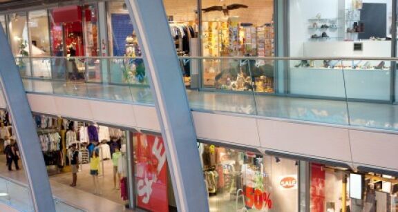 Léger rebond d’activité pour les enseignes du commerce spécialisé