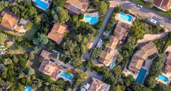 Le marché de la piscine enclenche la marche arrière