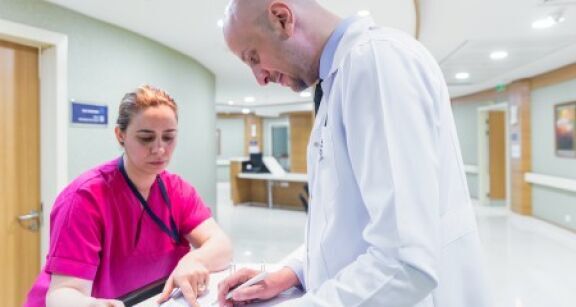 La délégation des tâches médicales s’accélère