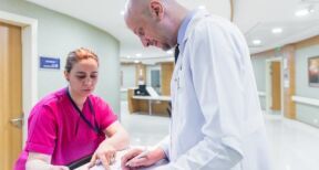 La délégation des tâches médicales s’accélère