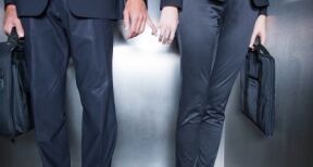 Salariés en couple : attention aux discriminations !