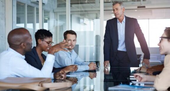 Décès d’un associé de société civile : ses héritiers deviennent-ils associés ?