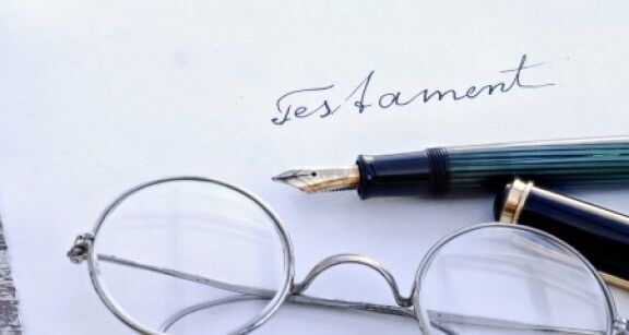 Un testament olographe non daté peut être valide