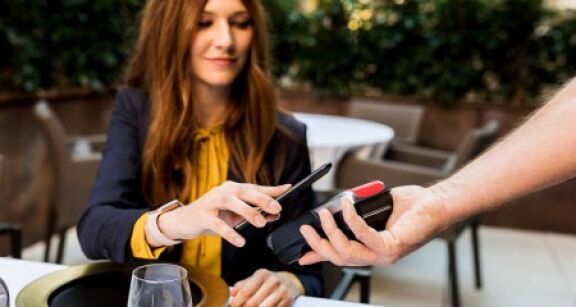 La limite d’exonération des titres-restaurant en 2024