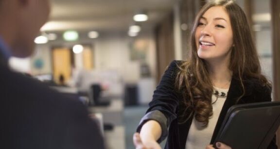 Recruter un jeune dans le cadre d&#x2019;un job d&#x2019;&#x00e9;t&#x00e9;