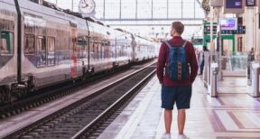 Le train, trop cher et insuffisamment flexible pour les Fran&#x00e7;ais selon la FNAUT