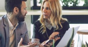 Cession de titres de société par un couple : quels abattements ?