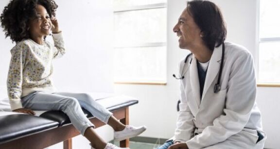 Professionnels de santé : validation du statut de praticien associé contractuel temporaire