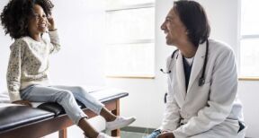 Professionnels de santé : validation du statut de praticien associé contractuel temporaire