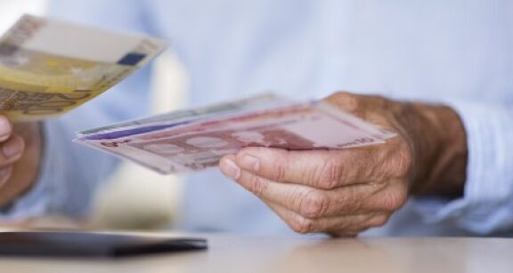 Mise en réserve systématique des bénéfices : un abus de majorité ?