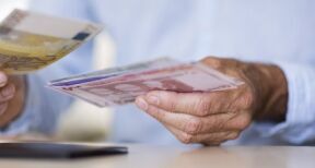 Mise en réserve systématique des bénéfices : un abus de majorité ?