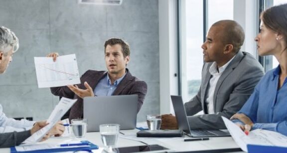 Mise en jeu de la responsabilité du dirigeant pour cause de poursuite d’une activité déficitaire