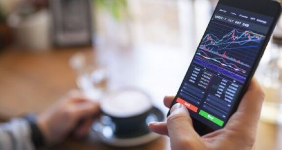 Euronext lance une offre d’instruments financiers accessibles aux particuliers