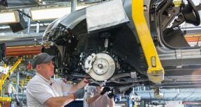 Bruxelles assouplit la réglementation sur les émissions de CO2