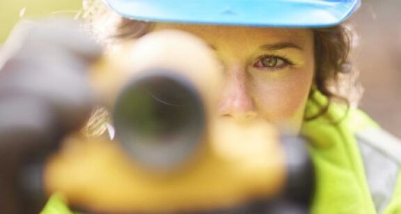 Géomètres-experts : précisions sur l’exercice en société